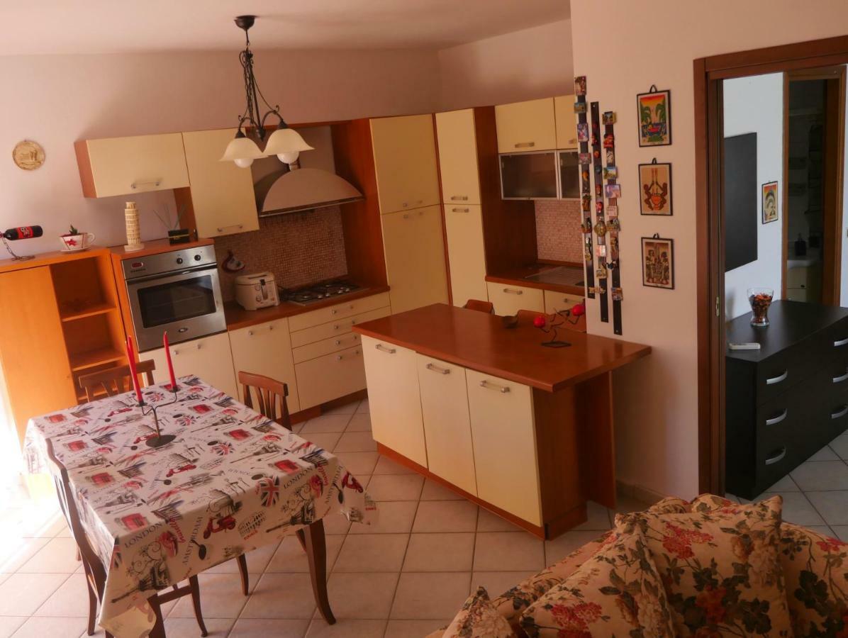 la casa di sandra Pugnano Bagian luar foto